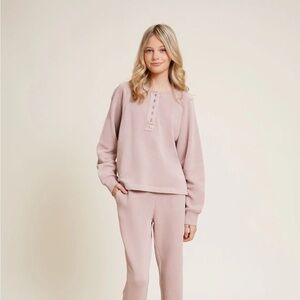 Barefoot Dreams Malibu Collection Girls’s Brushed Terry Henley Pullover